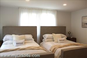 33 Bartlett Road Nantucket Thumb 12