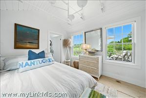 27  North Liberty Street Nantucket Thumb 18