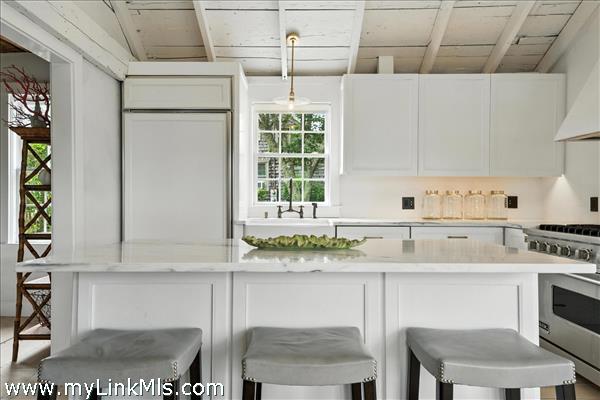 27  North Liberty Street Nantucket Image 12
