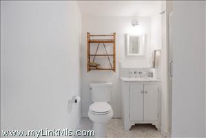 34 Pine Street Nantucket Thumb 11