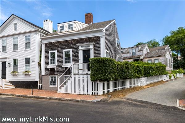 34 Pine Street Nantucket Image 1